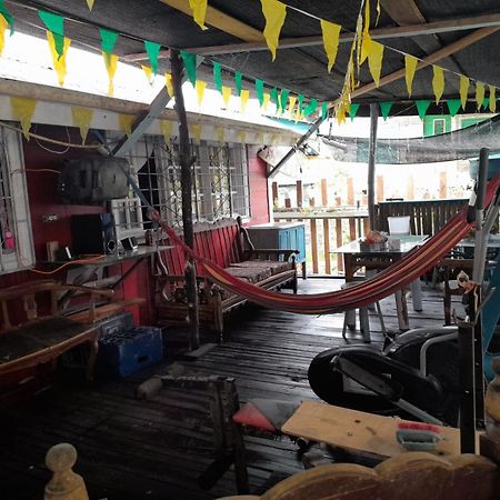 Hostal Cafe Axel Bocas del Toro Eksteriør billede