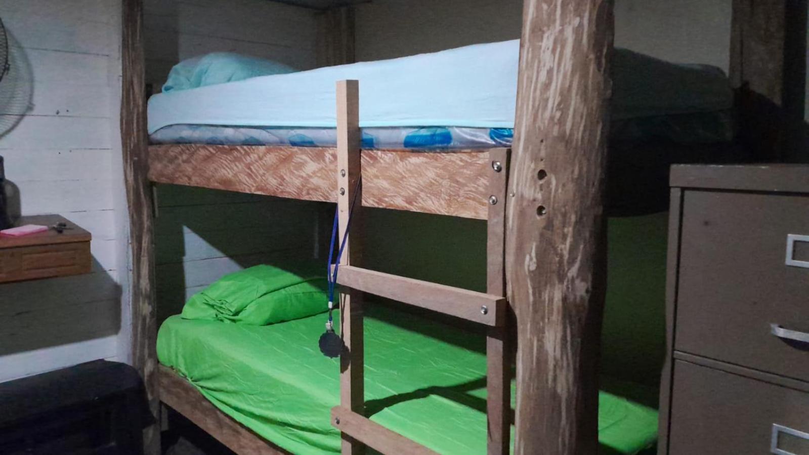 Hostal Cafe Axel Bocas del Toro Eksteriør billede