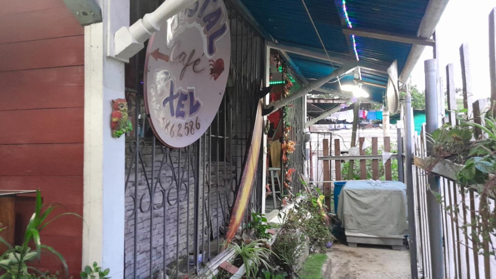 Hostal Cafe Axel Bocas del Toro Eksteriør billede