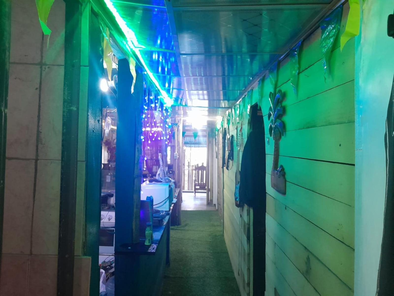 Hostal Cafe Axel Bocas del Toro Eksteriør billede